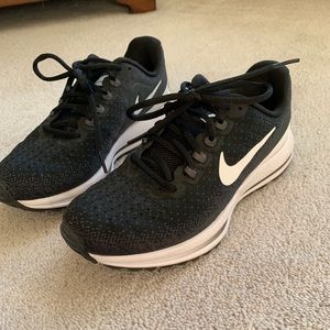 Nike Air Zoom Vomero 13